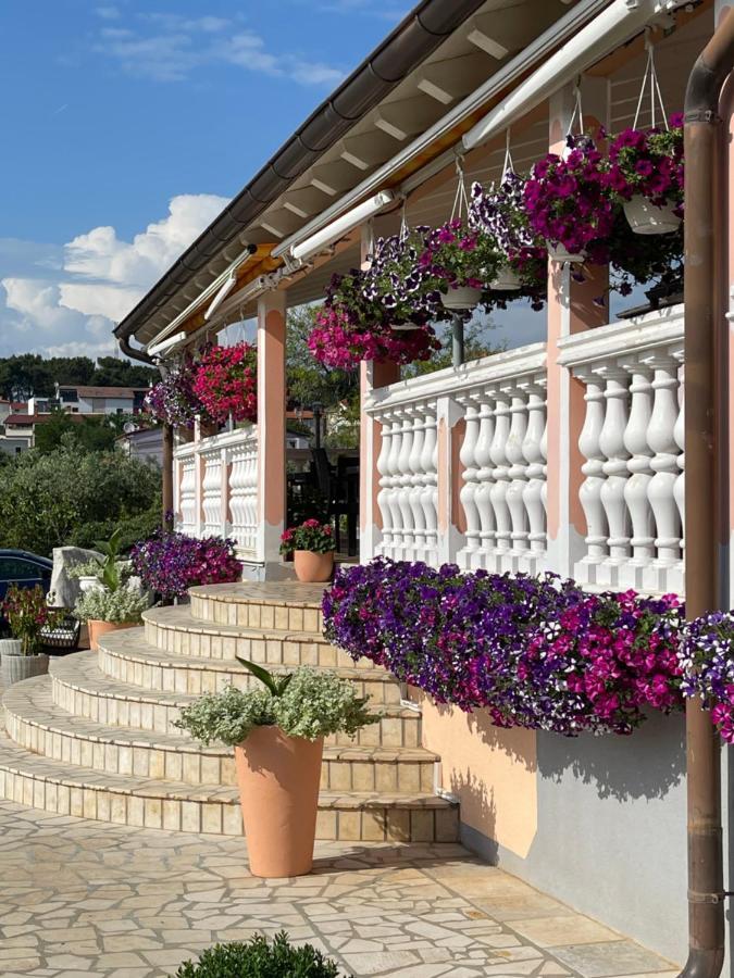 Villa Natalija メドゥリン エクステリア 写真